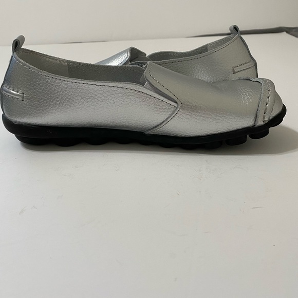 Silver Orthopedic Leather Flats Size 40 - Picture 3 of 12